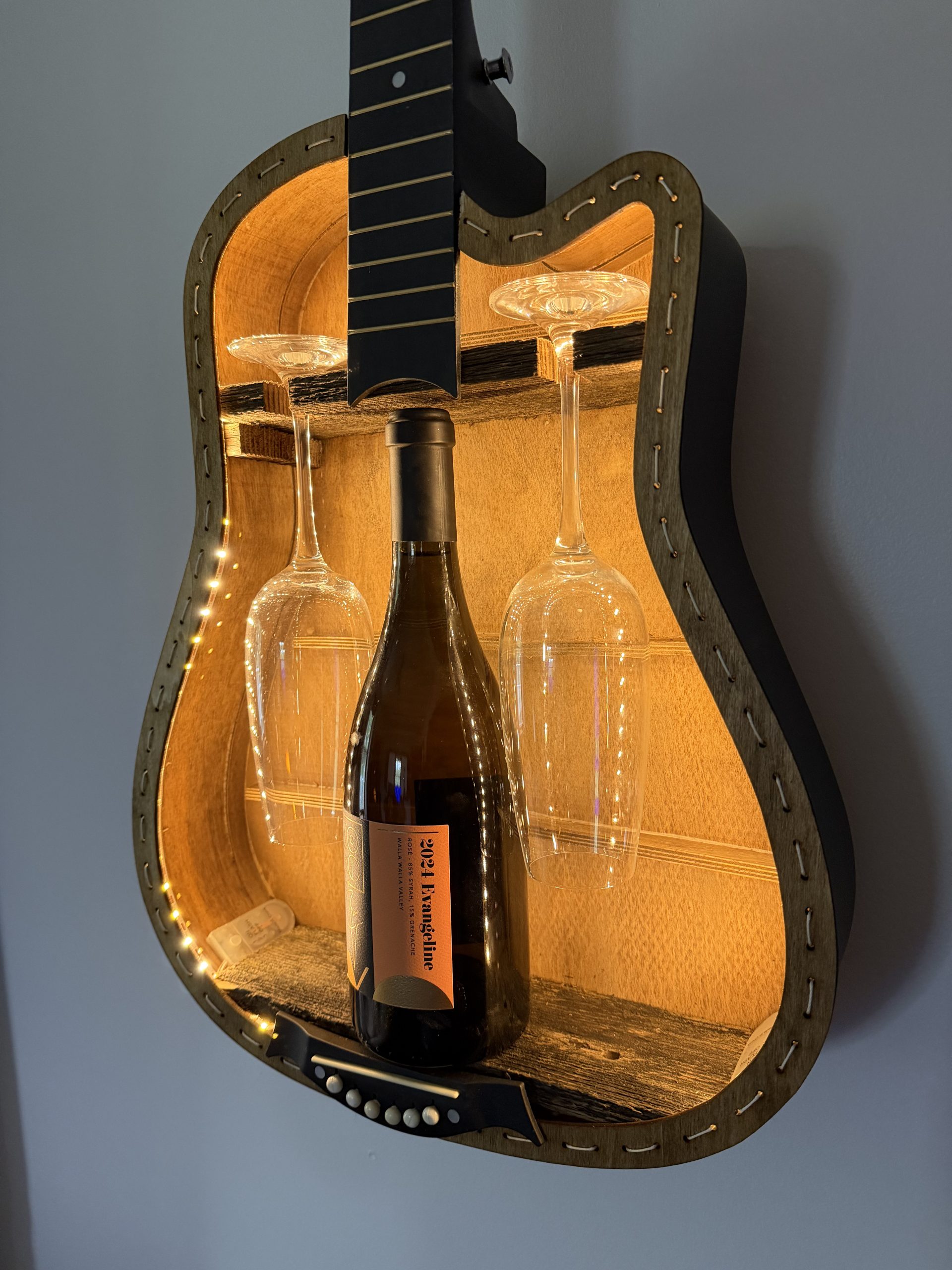 Wine Guitar Bar - Image 4