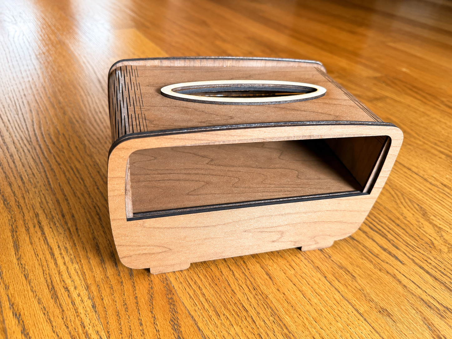 Retro Amplifier Tissue Box Holder - Image 4